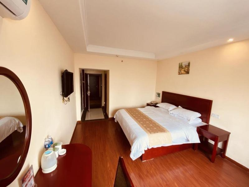 Greentree Inn Huai'An Bus Station Golden Eagle Xinya Huaihai Road Business Hotel Luaran gambar